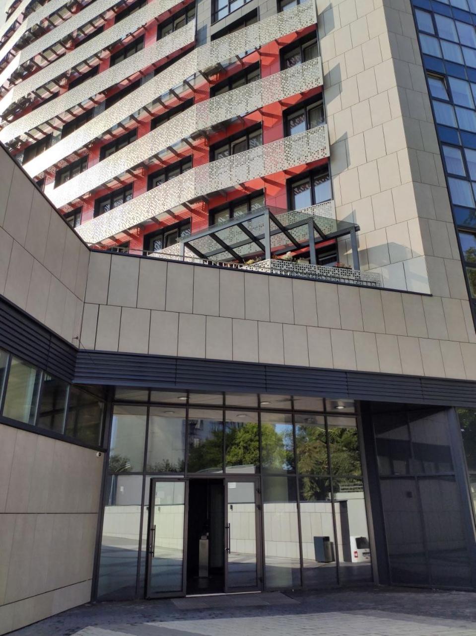21-212 Petrovdom In Mint Apartments At Rc Kvartet Near Central Railway Station 키예프 외부 사진
